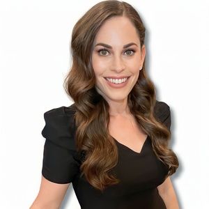 Meet your Posher, Hillary